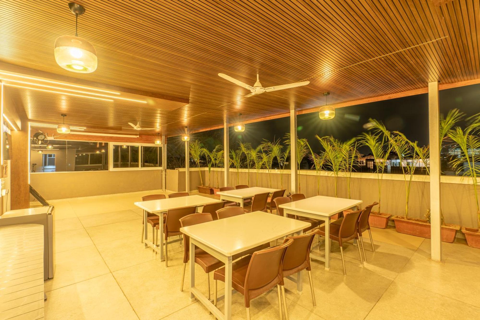 Seasons Suites Koramangala Bangalore Exterior foto